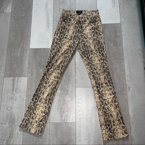 Guess? Jeans Size 27 Snakeprint Stretch Bootcut Pants